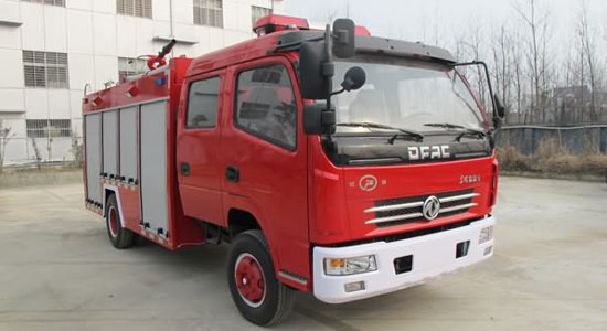 多利卡消防车