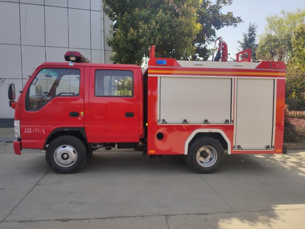 五十铃蓝牌水罐消防车