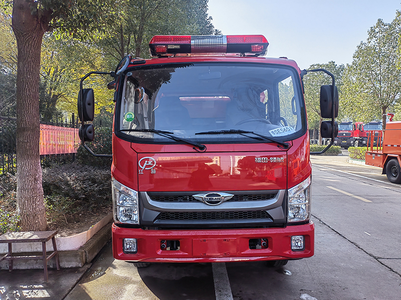 福田水罐消防车