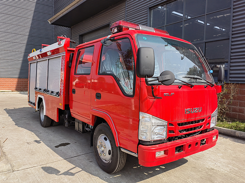 五十铃 2.5 吨泡沫消防车
